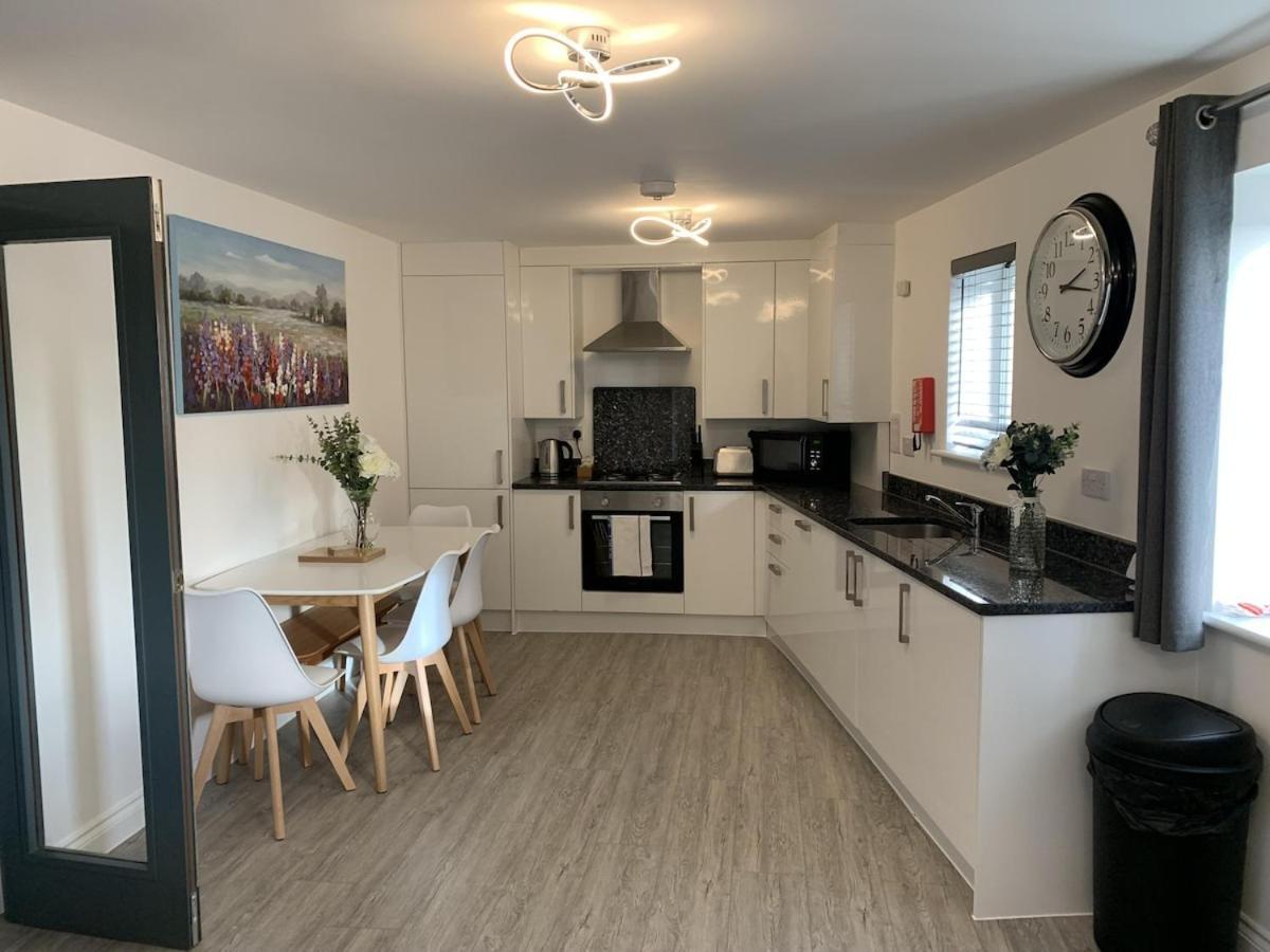 Harmony Court Luxury 2 Bed Appartamento *
